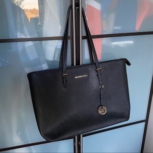 Michael Kors Jet Set Tote Bag Black/Gold